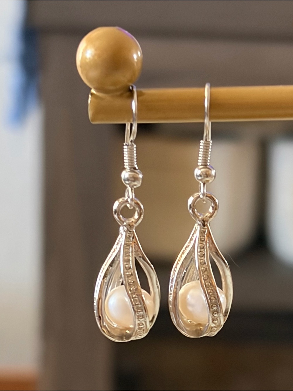 Estate Silver Pearl Teardrop Earrings - White